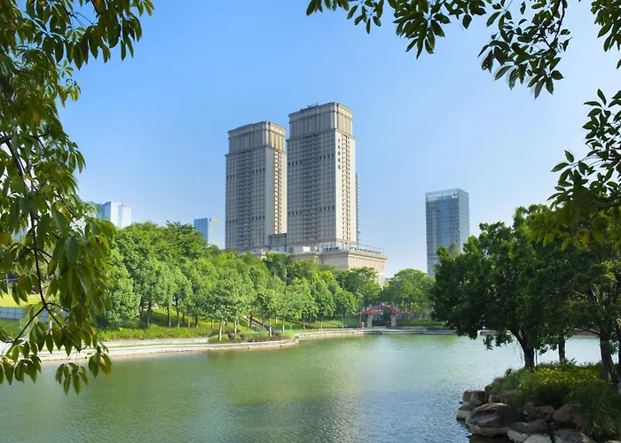 佛山奥克伍德华庭酒店公寓-广交会免费穿梭巴士